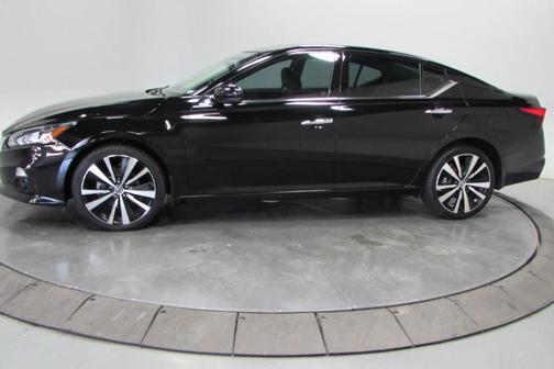 2021 Nissan Altima 2.5 Platinum