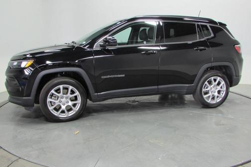 2024 Jeep Compass Latitude Lux