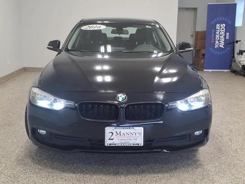BLK 2016 BMW 320 i