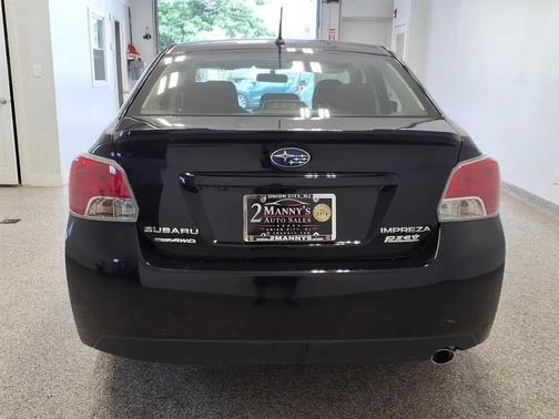 GRY 2016 Subaru Impreza 2.0i Premium
