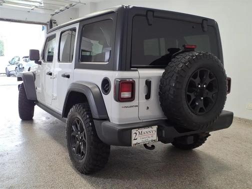 Bright White Clearcoat 2021 Jeep Wrangler Unlimited Willys Sport