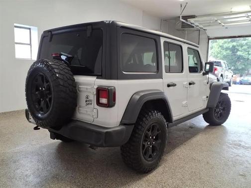 Bright White Clearcoat 2021 Jeep Wrangler Unlimited Willys Sport