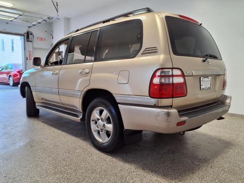 2003 Toyota Land Cruiser Base