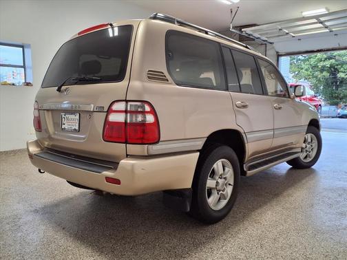 2003 Toyota Land Cruiser Base