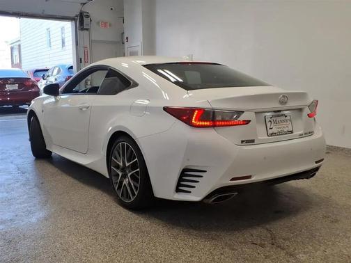 WHI 2018 Lexus RC 300 Base