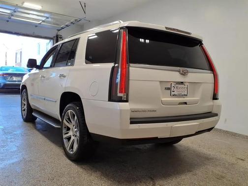 2015 Cadillac Escalade Luxury
