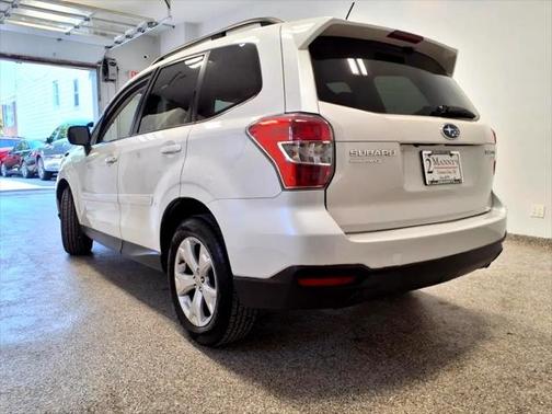 2014 Subaru Forester 2.5i Touring