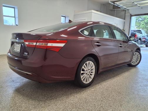 2015 Toyota Avalon Hybrid XLE Touring