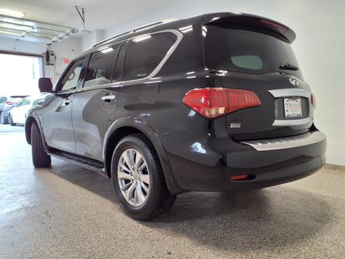 2017 INFINITI QX80 Base