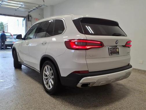 Alpine White 2020 BMW X5 xDrive40i