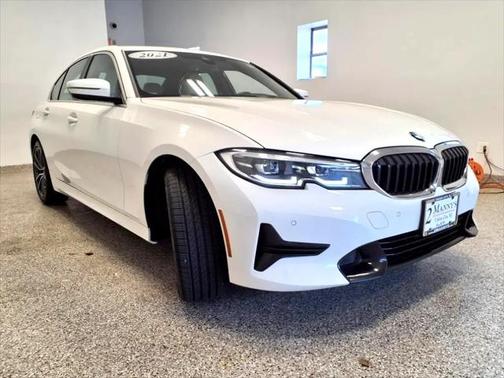 2021 BMW 330 i xDrive