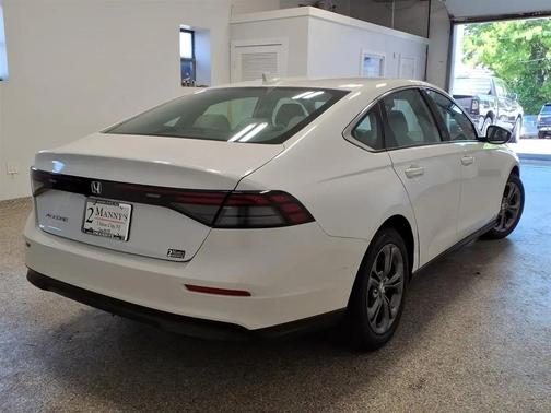 Platinum White Pearl 2023 Honda Accord EX