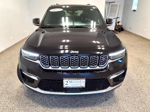 2022 Jeep Grand Cherokee Summit Reserve