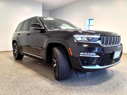 2022 Jeep Grand Cherokee Summit Reserve