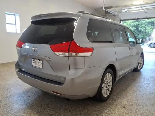 SIL 2014 Toyota Sienna Limited