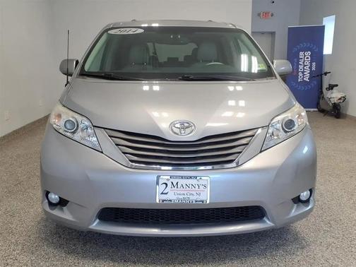 SIL 2014 Toyota Sienna Limited