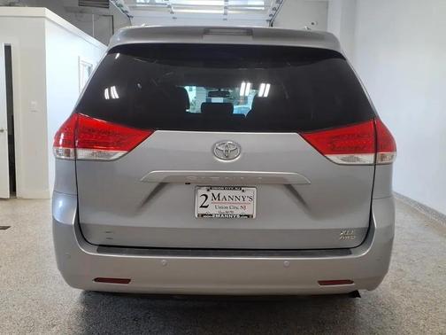 SIL 2014 Toyota Sienna Limited