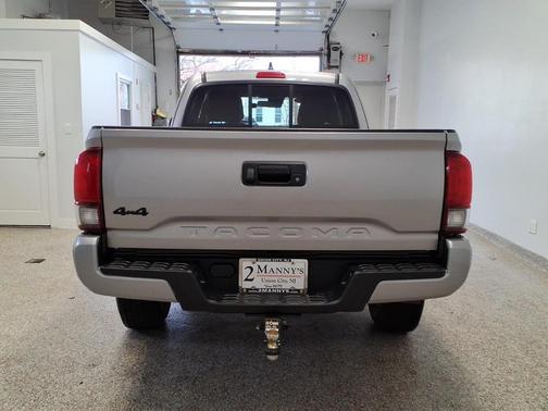 2020 Toyota Tacoma SR