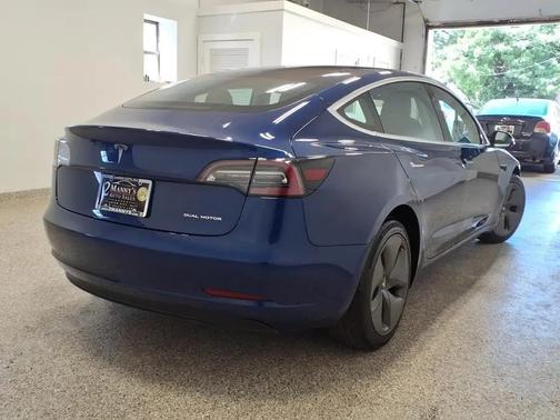 BLU 2020 Tesla Model 3 Long Range