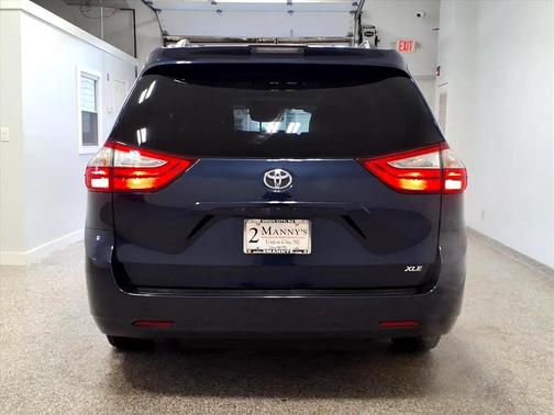 2019 Toyota Sienna XLE