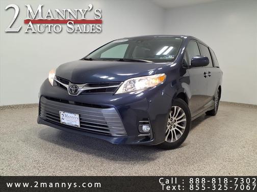 2019 Toyota Sienna XLE