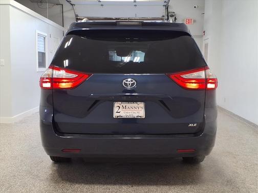 2019 Toyota Sienna XLE