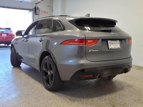 2019 Jaguar F-PACE S