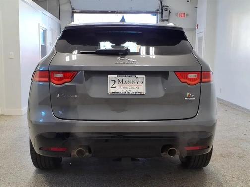 2019 Jaguar F-PACE S
