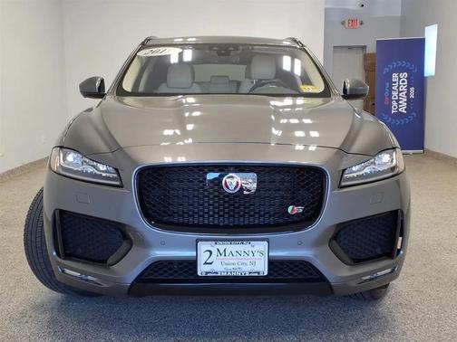 2019 Jaguar F-PACE S