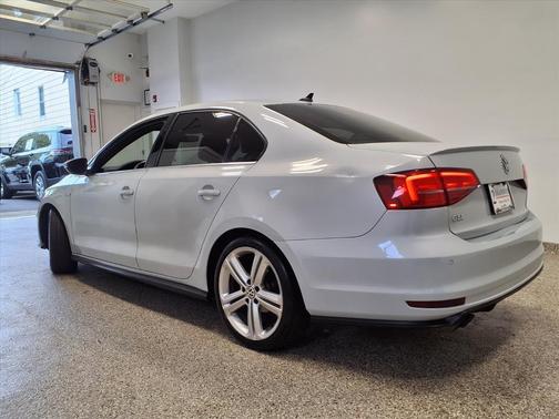 2017 Volkswagen Jetta GLI