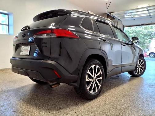 2022 Toyota Corolla Cross XLE