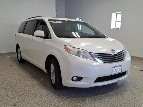 2015 Toyota Sienna XLE