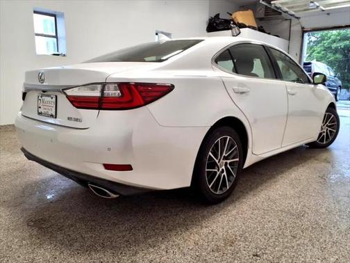2016 Lexus ES 350 Base