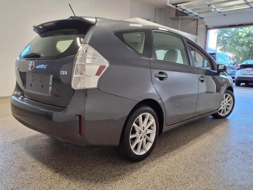 2012 Toyota Prius v Three
