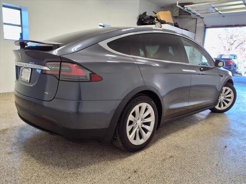 2017 Tesla Model X 90D