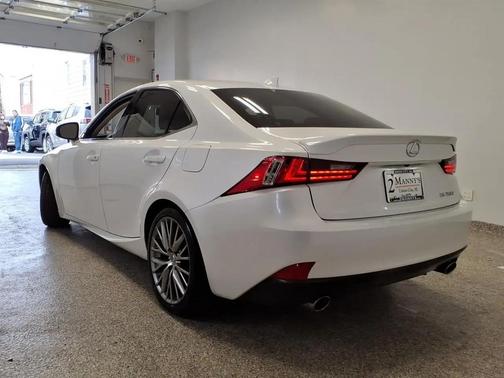 WHI 2014 Lexus IS 250 Base