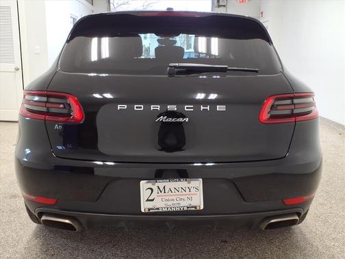 2017 Porsche Macan AWD
