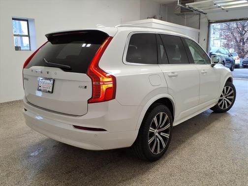 2023 Volvo XC90 B5 Core
