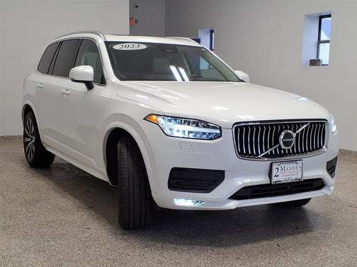 2023 Volvo XC90 B5 Core 7 Passenger