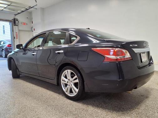 2013 Nissan Altima 3.5 SV