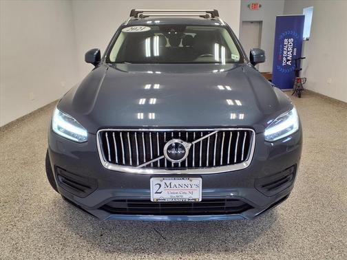 2021 Volvo XC90 T5 Momentum