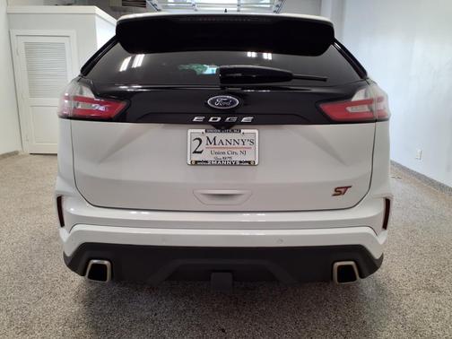 2021 Ford Edge ST