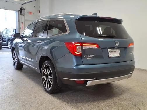 STEEL SAPHIRRE METALLIC 2020 Honda Pilot Touring 8-Passenger