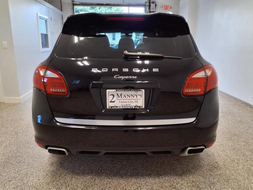 2011 Porsche Cayenne AWD 4dr Man