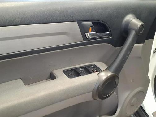 WHI 2010 Honda CR-V LX
