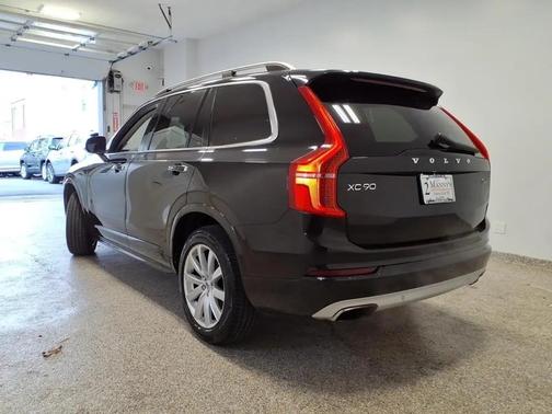 Onyx Black Metallic 2016 Volvo XC90 T6 Momentum
