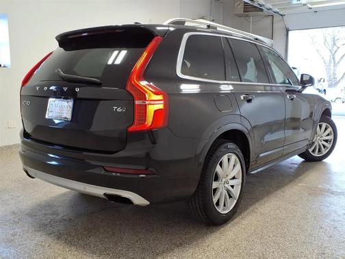 Onyx Black Metallic 2016 Volvo XC90 T6 Momentum