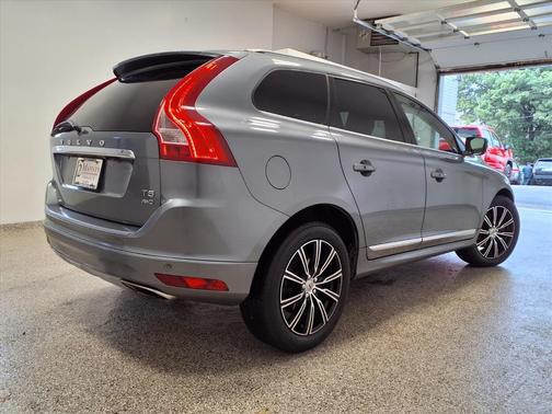 2017 Volvo XC60 T5 Inscription