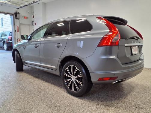 2017 Volvo XC60 T5 Inscription