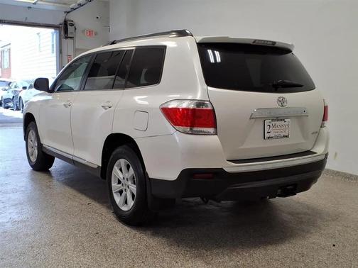 2013 Toyota Highlander Base Plus